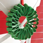 Lowe's DIY Belt Wreath